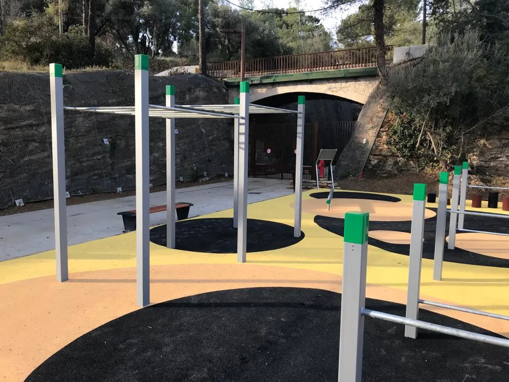 Denfit DSW4252 monkey bars i to højder