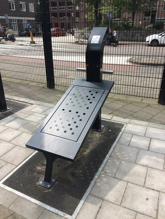 Denfit Urbangym AbShape Angled mavetræner udendørs