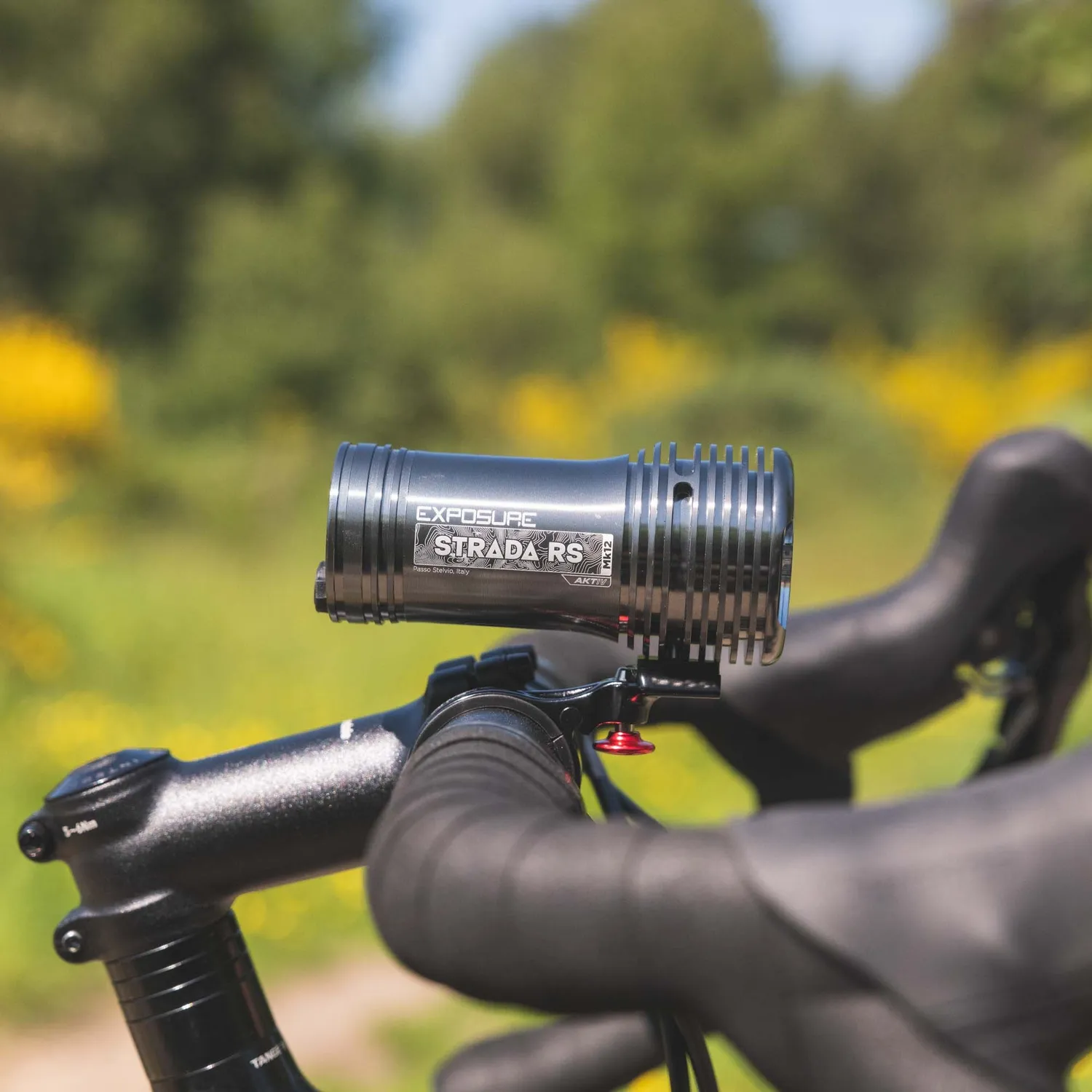 Exposure Lights Strada Mk12 RS AKTIV forlygte 1450 lumen