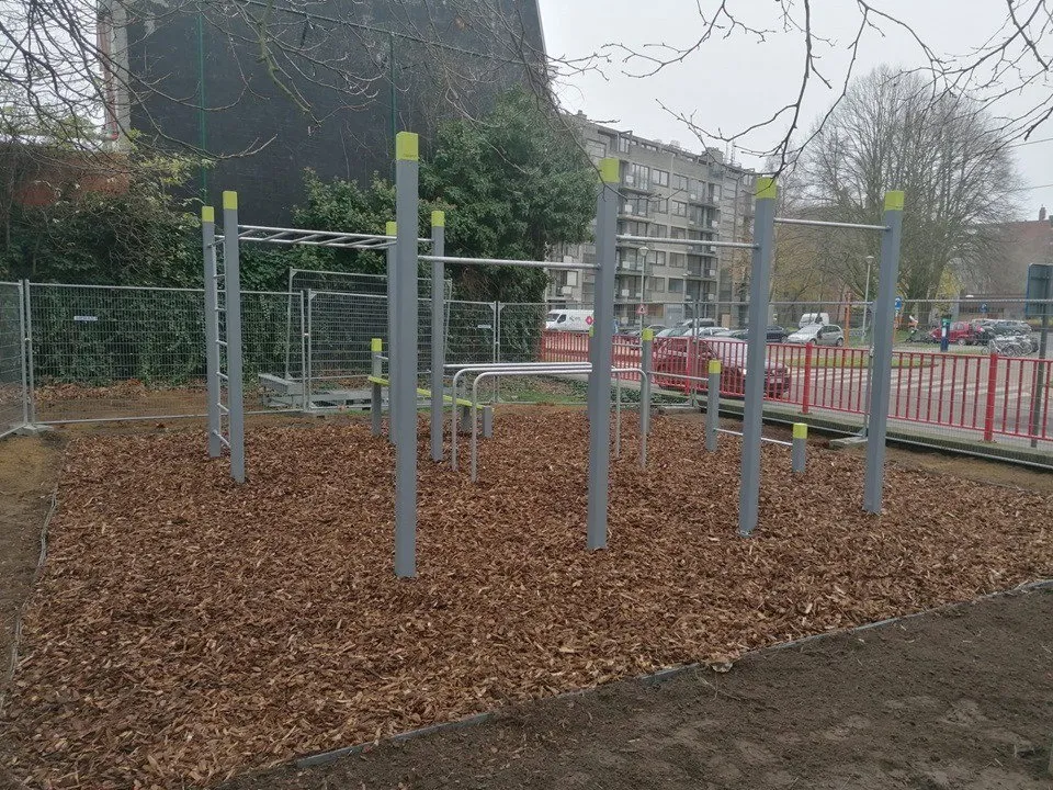 Denfit DSW4456 pull up bar tredobbelt udendørs