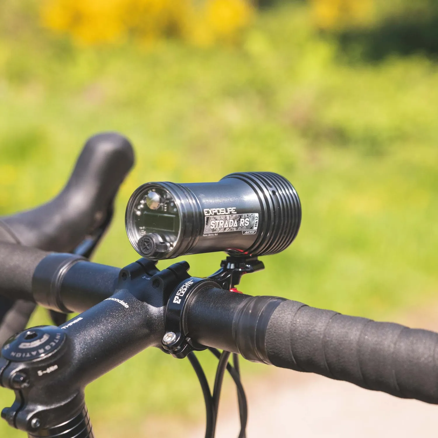 Exposure Lights Strada Mk12 RS AKTIV forlygte 1450 lumen