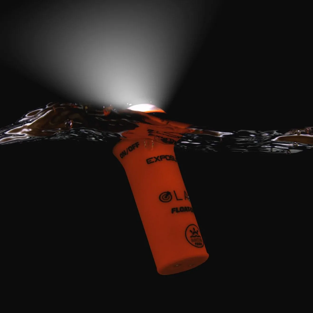 Exposure Float-On lommelygte med MOB-strobe