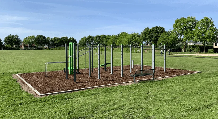 Denfit DSW4275 træningsstativ udendørs