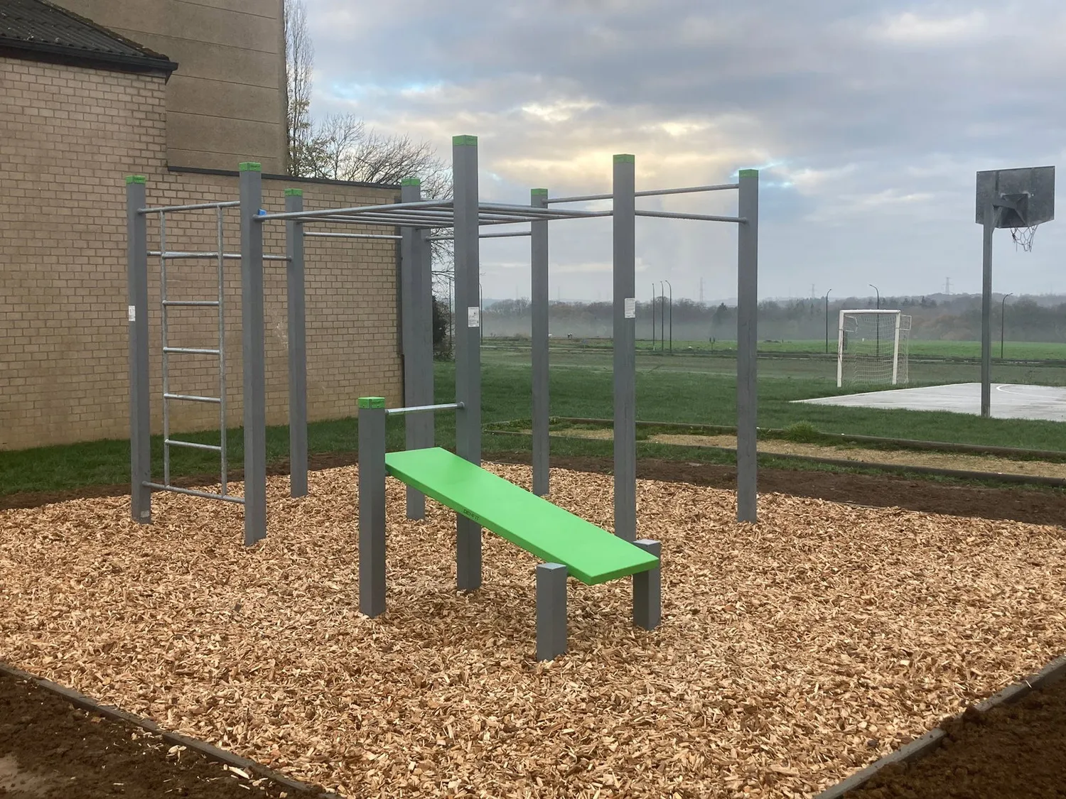 Denfit DSW4586 monkey bar væg 7 barer bænk