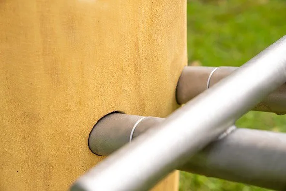 Denfit Nature LegPush benpres udendørs træ i natur